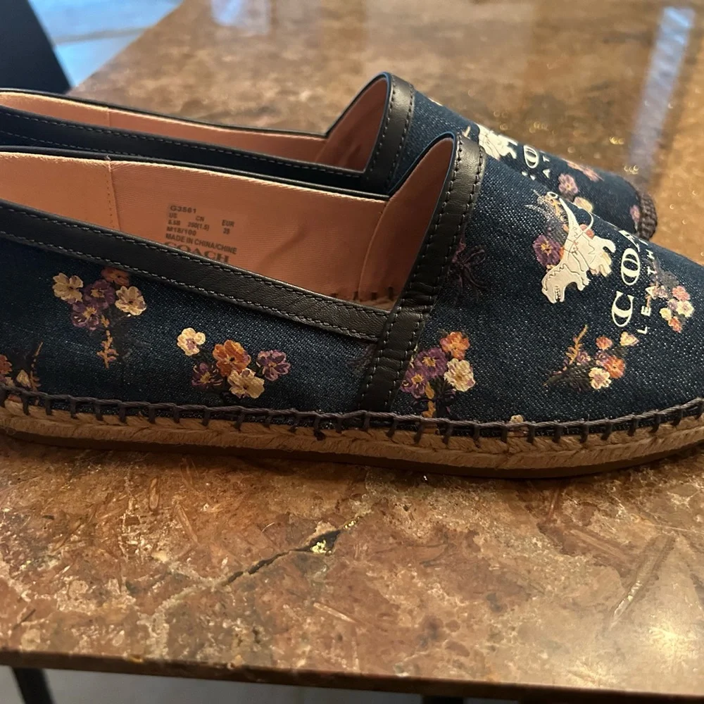 Coach espadrilles-size- 8.5- denim floral patterned - Picture 4 of 5